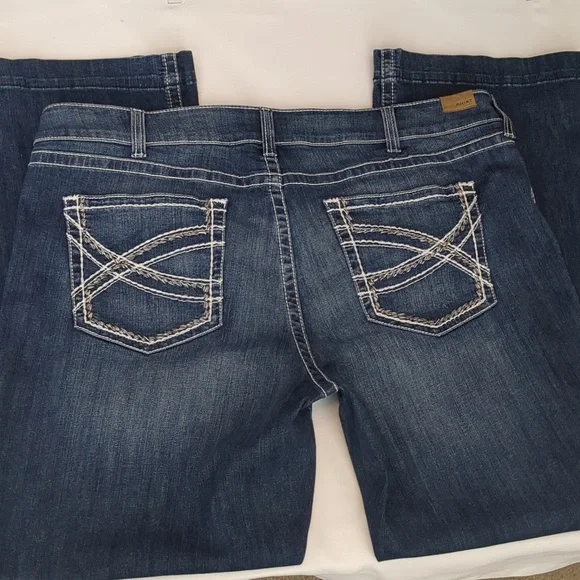 Ariat Women's Straight Leg Jeans - Blue - Picture 6 of 16